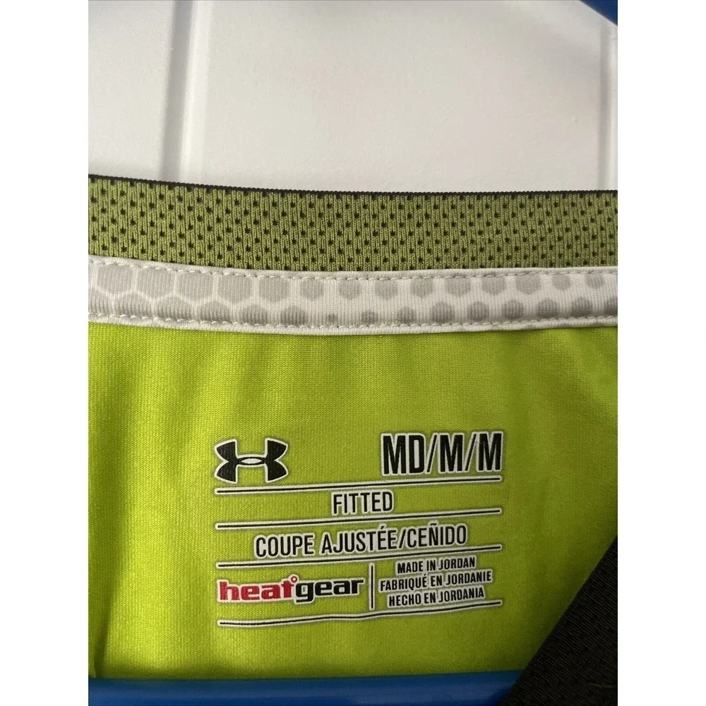 UNDER ARMOUR Gray & Neon Yellow ATHLETIC Fitted HEAT GEAR Shirt Size M